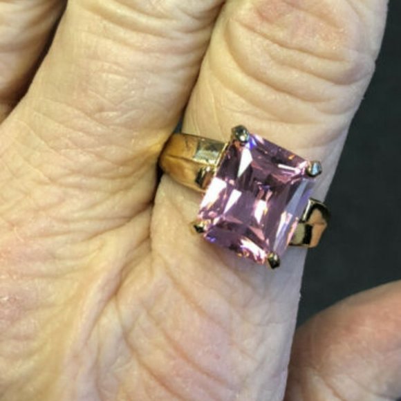 Large Pink Cubic Zirconia CZ Sterling Silver Gold Tone Cocktail Ring - Picture 2 of 7